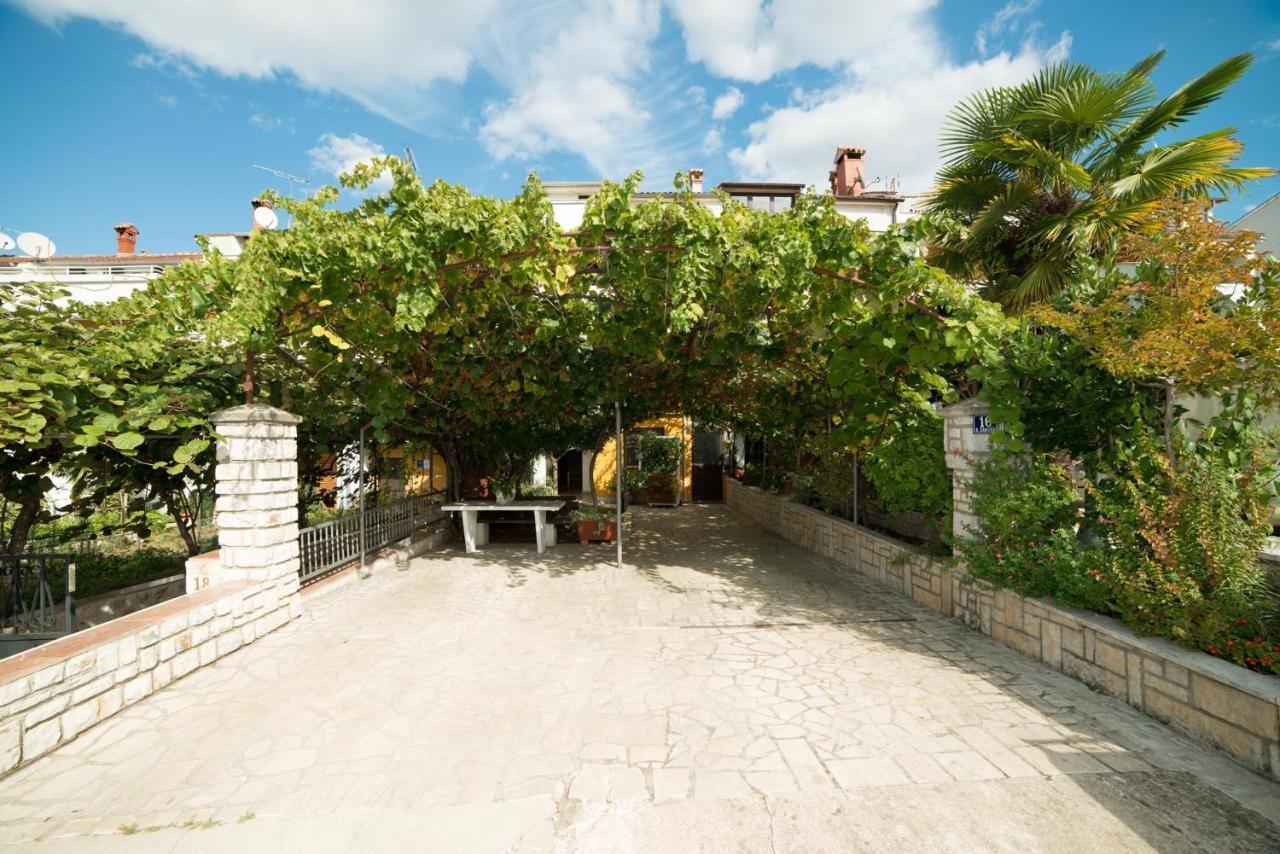 Apartments Alida Porec Bagian luar foto